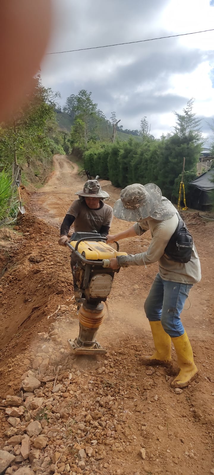 San Juan de Pózul inicia la construcción de alcantarillas para fortalecer la vialidad parroquial